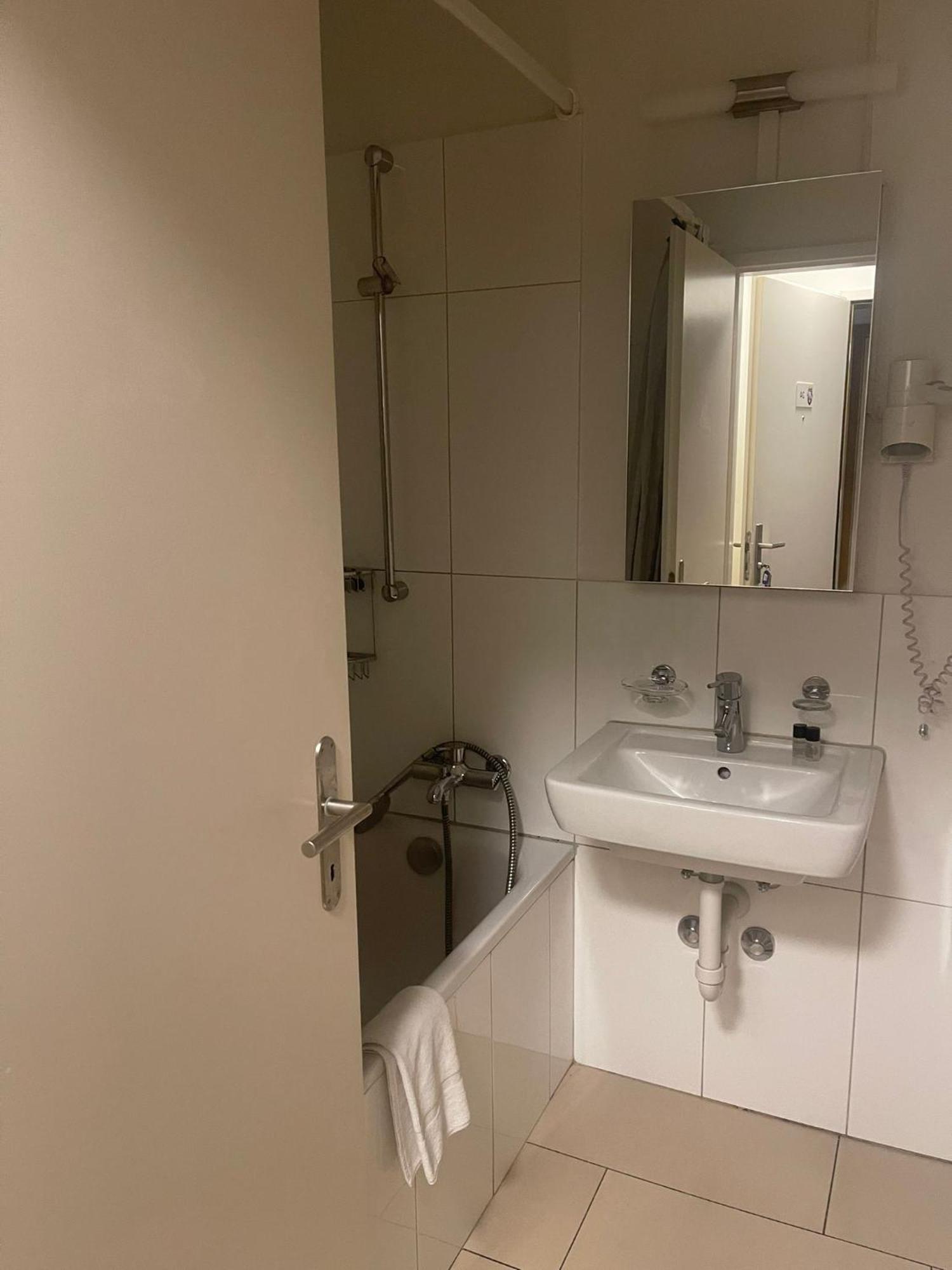Swiss Star District 11 - Self Check-In Διαμέρισμα Ζυρίχη Εξωτερικό φωτογραφία